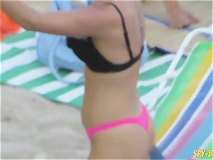 pinkish bikini fledgling bra-less hidden cam Beach ladies